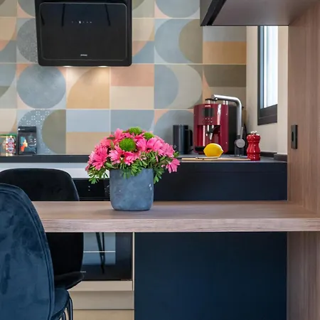 Elaura Luxury Residensces Aether קלמאטה